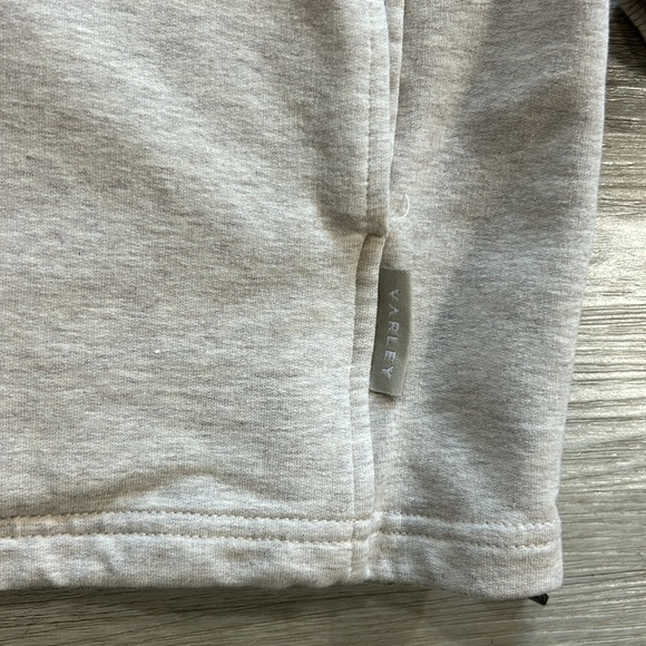 Varley pullover mock neck drawstring sweatshirt with kangaroo pocket - Picture 4 of 11